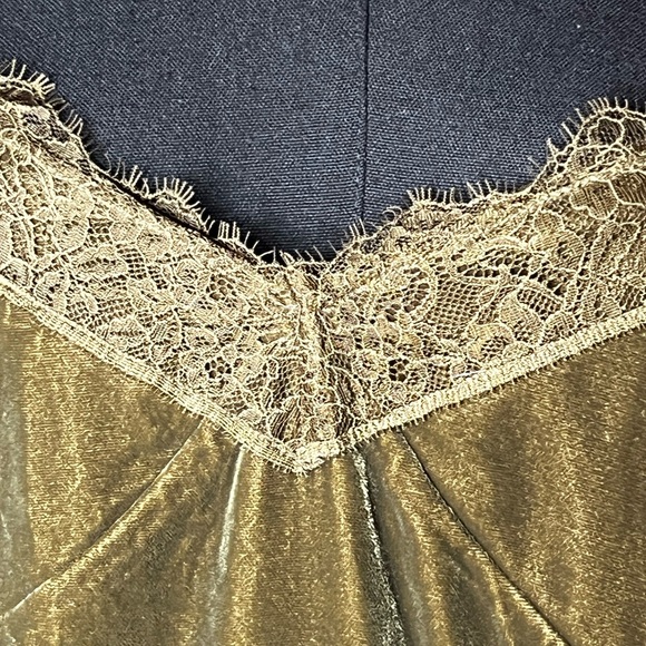 Allsaints green velvet slip dress, size 6, pristine condition - Picture 3 of 4